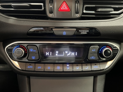 Hyundai i30 Prime Leder*R-Cam*Memory*Navi*W-Paket*1H*ACC