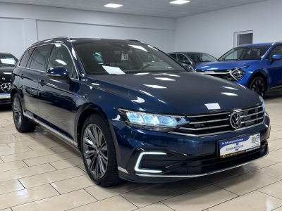 VW Passat GTE*Pano*Winter-Paket*LED*Navi*PDC*Ergo*