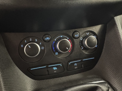 Ford Transit Connect Kasten Trend*SHZ*Anhängerkupplung*Klima*