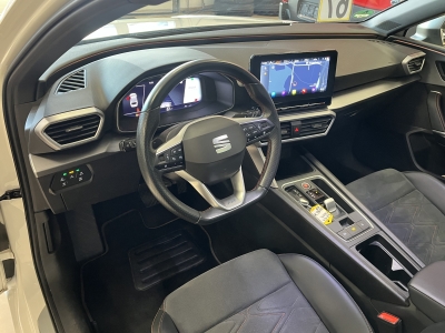 Seat Leon eTSI FR-Line Navi*CarPlay*ACC*R-Cam*1H*Pano