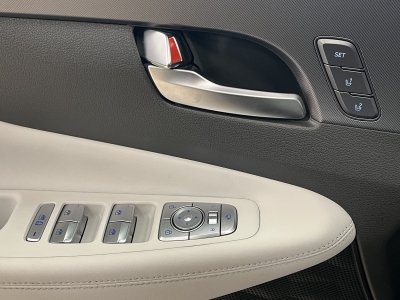 Hyundai SANTA FE Signature 4WD*Pano*HUD*360°Cam*4xSHZ*1H