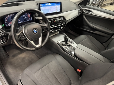 BMW 530 d*xDrive*SHZ*LED*Navi*HUD*R.Cam*ACC*AHK*