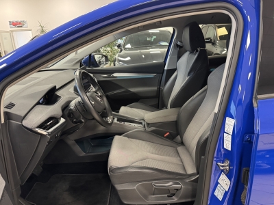 Skoda Enyaq 60 Loft*LED*AHK*CarPlay*Navi*R-Cam*SHZ*ACC*