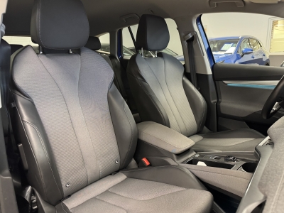 Skoda Enyaq 60 Loft*LED*AHK*CarPlay*Navi*R-Cam*SHZ*ACC*