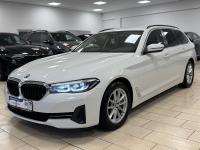 BMW 530 d xDrive*AHK*ACC*CarPlay*LED*Navi*R-Cam*SHZ*