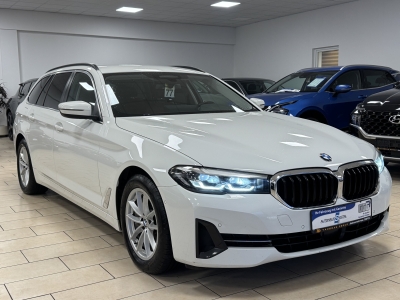 BMW 530 d xDrive*AHK*ACC*CarPlay*LED*Navi*R-Cam*SHZ*