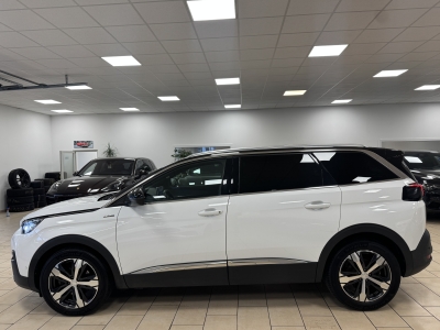 Peugeot 5008 GT-Line*R-Cam*5-Sitzer*Navi*TeiLeder*AHK*1H