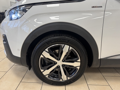 Peugeot 5008 GT-Line*R-Cam*5-Sitzer*Navi*TeiLeder*AHK*1H