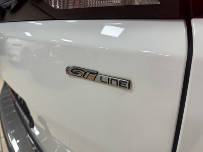 Peugeot 5008 GT-Line*R-Cam*5-Sitzer*Navi*TeiLeder*AHK*1H