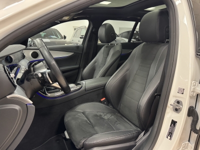 Mercedes-Benz E 300 de*AMG-Line*Night-Paket*Pano*LED*R-Cam*SHZ