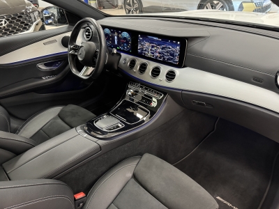 Mercedes-Benz E 300 de*AMG-Line*Night-Paket*Pano*LED*R-Cam*SHZ