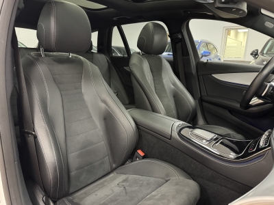 Mercedes-Benz E 300 de*AMG-Line*Night-Paket*Pano*LED*R-Cam*SHZ