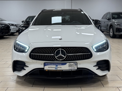 Mercedes-Benz E 300 de*AMG-Line*Night-Paket*Pano*LED*R-Cam*SHZ