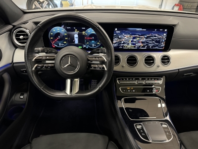 Mercedes-Benz E 300 de*AMG-Line*Night-Paket*Pano*LED*R-Cam*SHZ