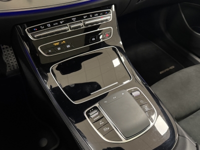 Mercedes-Benz E 300 de*AMG-Line*Night-Paket*Pano*LED*R-Cam*SHZ