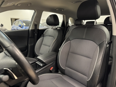 Kia Niro e-Niro Vision*CarPlay*Navi*R-Cam*PDC*ACC*1H