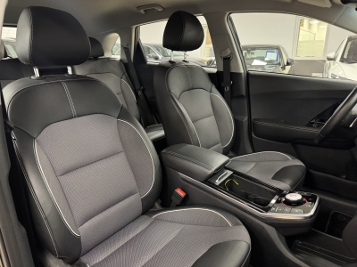 Kia Niro e-Niro Vision*CarPlay*Navi*R-Cam*PDC*ACC*1H
