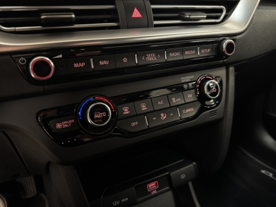 Kia Niro e-Niro Vision*CarPlay*Navi*R-Cam*PDC*ACC*1H
