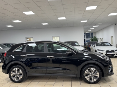 Kia Niro e-Niro Vision*CarPlay*Navi*R-Cam*PDC*ACC*1H