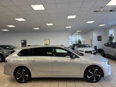 Opel Astra Elegance*R-Cam*CarPlay*ACC*Navi*DAB-Tuner*