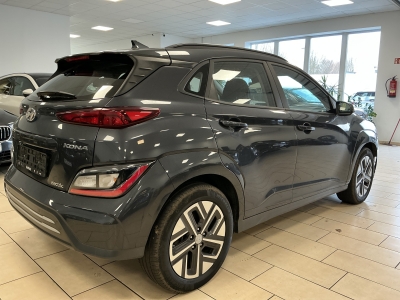 Hyundai KONA Select 2WD*R-Cam*CarPlay*W-Paket*1H*ACC*LED