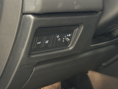 Land Rover Discovery Sport SE PDC*AHK*NAVI*ACC*1H*BT-Audio*