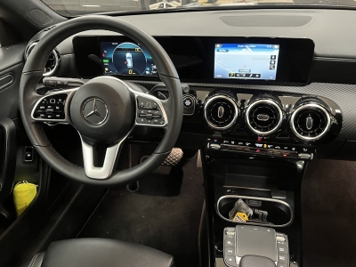 Mercedes-Benz CLA 250 Shooting Brake AHK*Navi*CarPlay*SHZ*PDC*