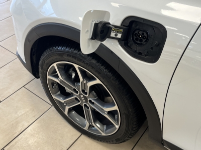 Kia XCeed Platinum Edition*Plug-in*Pano*LED*Navi*JBL