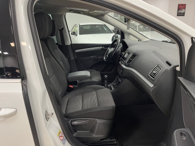 VW Sharan Comfortline  BT*SHZ*PDC*CarPlay*1H*7Sitze