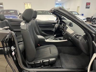 BMW 218 d Business*Navi*LED*SHZ*BT-Audio*1-Hand*