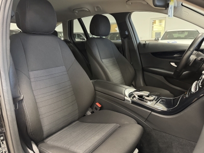 Mercedes-Benz C 220 d  Navi*CarPlay*R-Cam*PDC*SHZ*ACC*1H*LED*