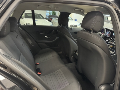 Mercedes-Benz C 220 d  Navi*CarPlay*R-Cam*PDC*SHZ*ACC*1H*LED*