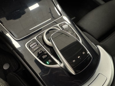 Mercedes-Benz C 220 d  Navi*CarPlay*R-Cam*PDC*SHZ*ACC*1H*LED*