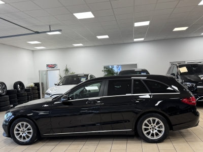 Mercedes-Benz C 220 d  Navi*CarPlay*R-Cam*PDC*SHZ*ACC*1H*LED*