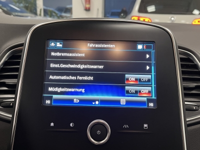 Renault Grand Scenic AHK*Navi*PDC*SHZ*BT*ACC*SPURHALTE*