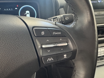 Hyundai Kona Elektro Select 2WD*ACC*CarPlay*SHZ*R-Cam*SOH100%*