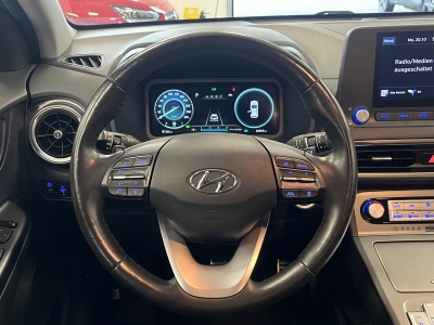 Hyundai Kona Elektro Select dig.Cockpit ACC R.Cam SHZ SOH:100%
