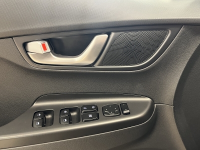 Hyundai Kona Elektro Select dig.Cockpit ACC R.Cam SHZ SOH:100%