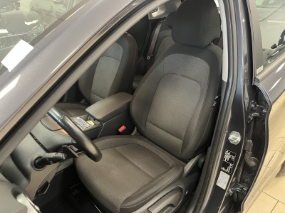Hyundai Kona Elektro Select dig.Cockpit ACC R.Cam SHZ SOH:100%