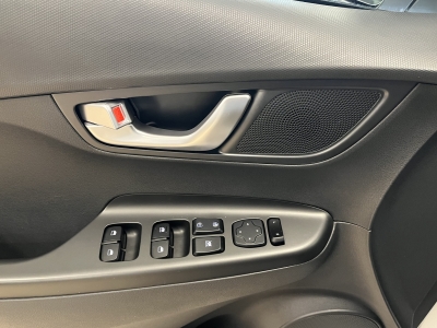 Hyundai Kona Elektro Select 2WD*ACC*R-Cam*CarPlay*PDC*