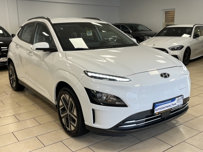 Hyundai Kona Elektro Select 2WD*ACC*R-Cam*CarPlay*PDC*