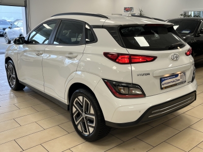 Hyundai Kona Elektro Select 2WD*ACC*R-Cam*CarPlay*PDC*