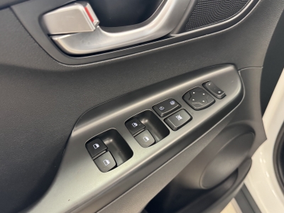 Hyundai Kona Elektro Select*2WD*ACC*CarPlay*Cam*WinterP.*SOH100%