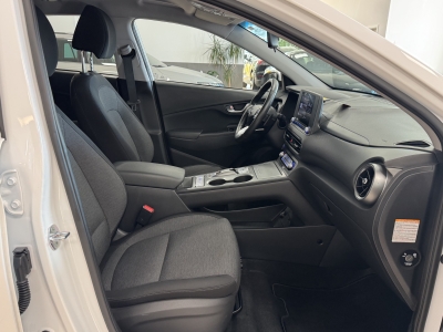 Hyundai Kona Elektro Select*2WD*ACC*CarPlay*Cam*WinterP.*SOH100%