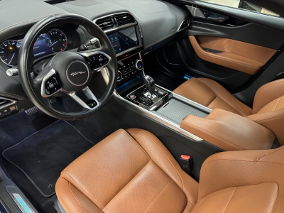 Jaguar XE R-Dynamic*BlackPack*Leder*ACC*360°Cam*Meridian*