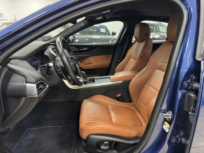 Jaguar XE R-Dynamic*BlackPack*Leder*ACC*360°Cam*Meridian*