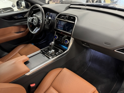 Jaguar XE R-Dynamic*BlackPack*Leder*ACC*360°Cam*Meridian*