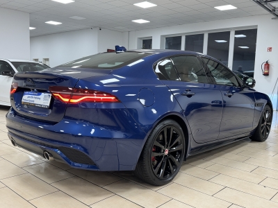 Jaguar XE R-Dynamic*BlackPack*Leder*ACC*360°Cam*Meridian*