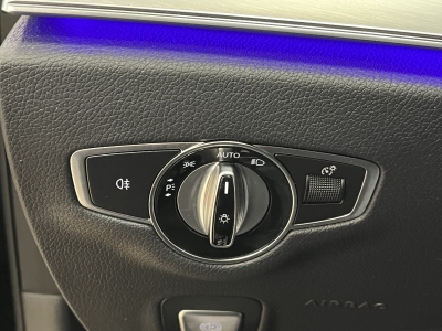 Mercedes-Benz E 300 de Avantgarde*AHK*LED*R.Cam*SHZ*Navi*