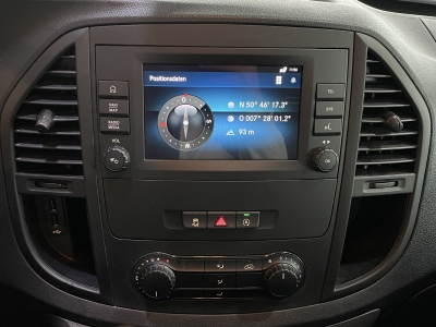 Mercedes-Benz Vito 114 CDI kompakt Würth-Regale R.Cam PDC DAB